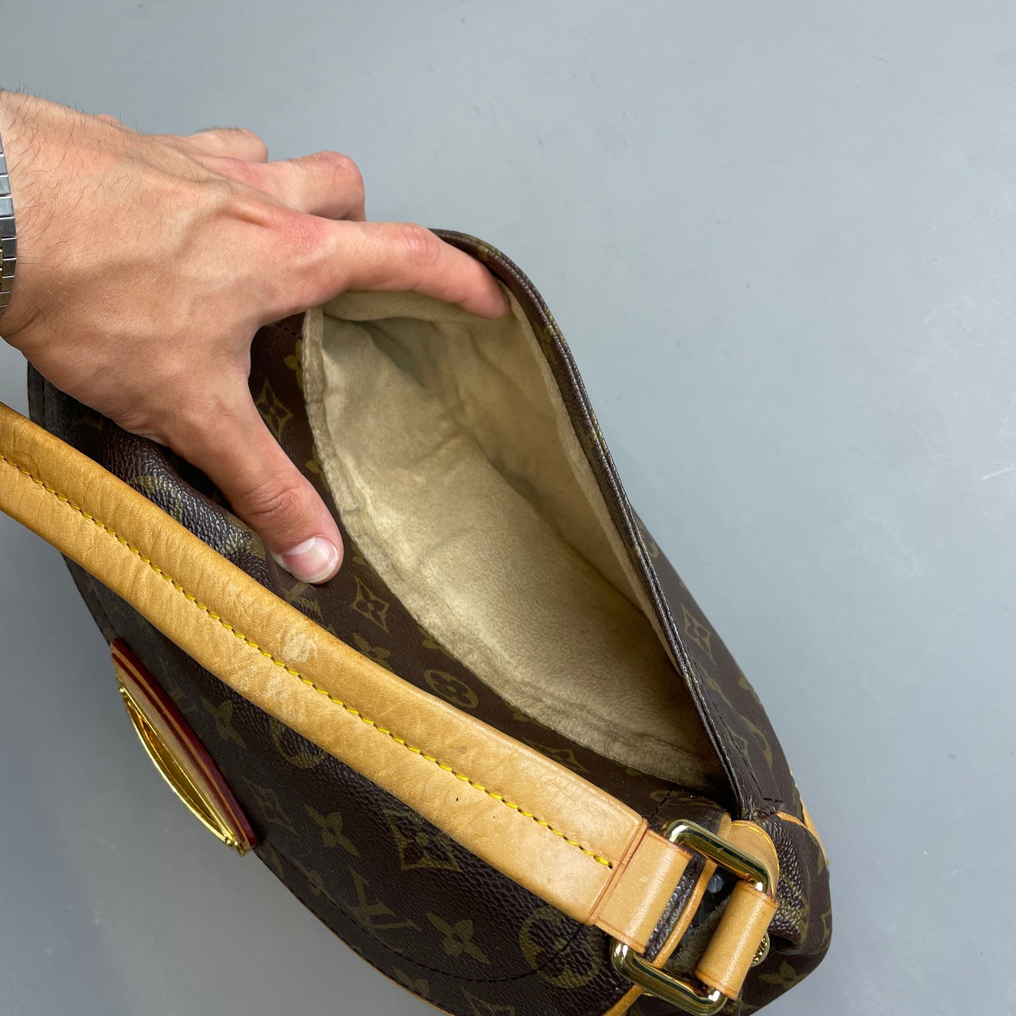 Louis Vuitton Beverly PM