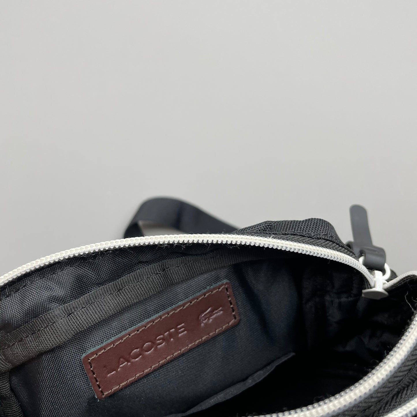 Lacoste Sidebag