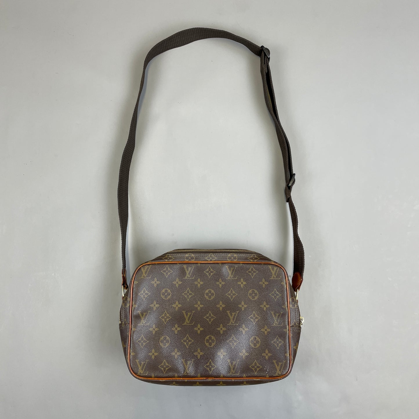 Louis Vuitton Messenger Bag
