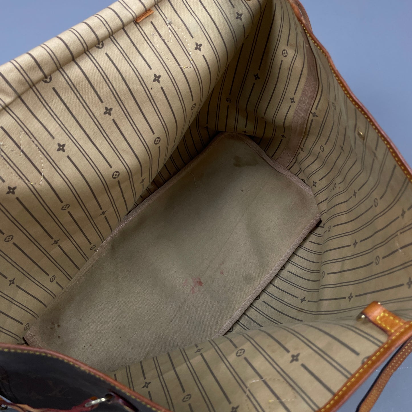 Louis Vuitton Neverfull