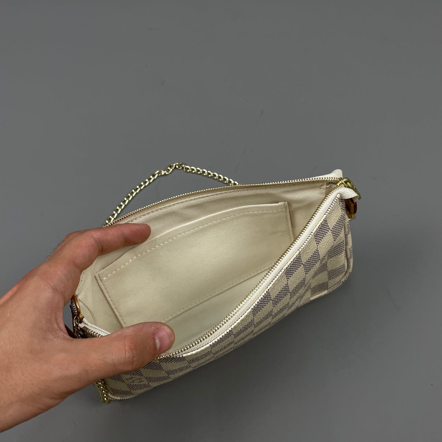 Louis Vuitton Pochette