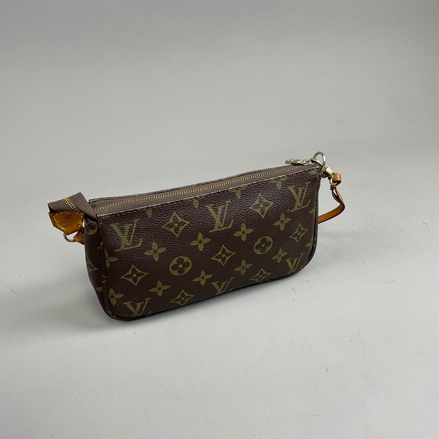 Louis Vuitton Pochette