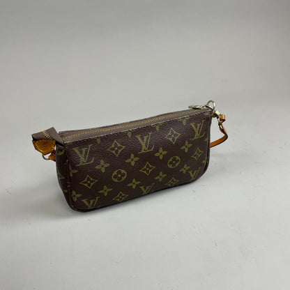 Louis Vuitton Pochette