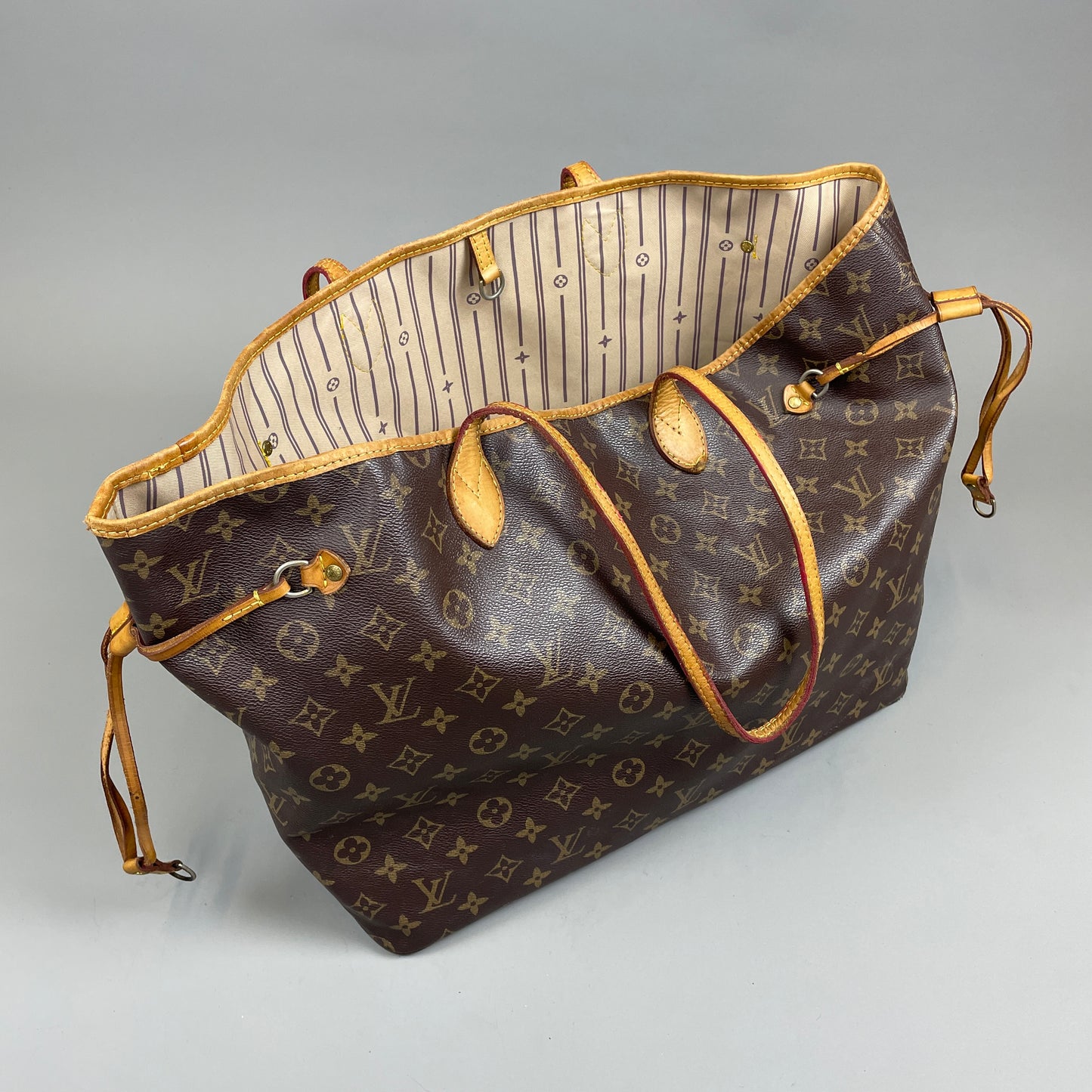 Louis Vuitton Neverfull MM