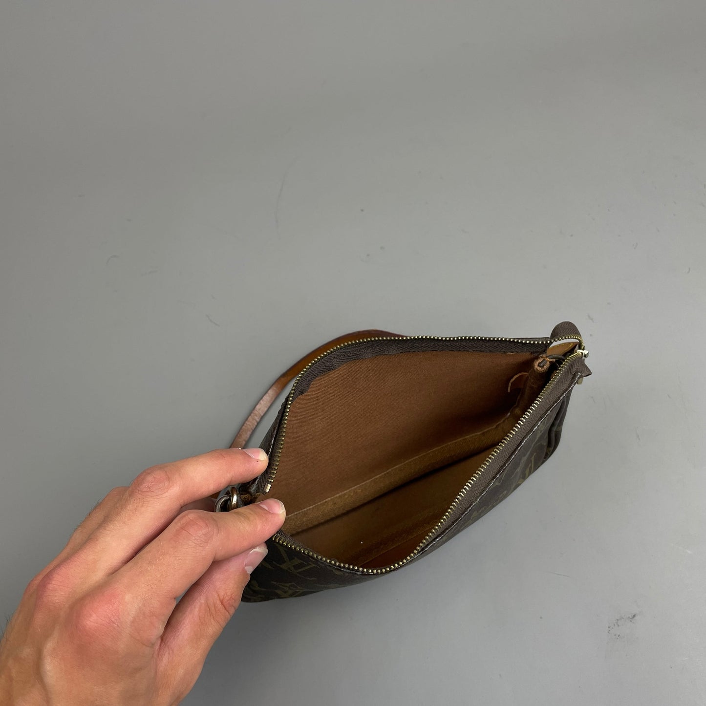 Louis Vuitton Pochette