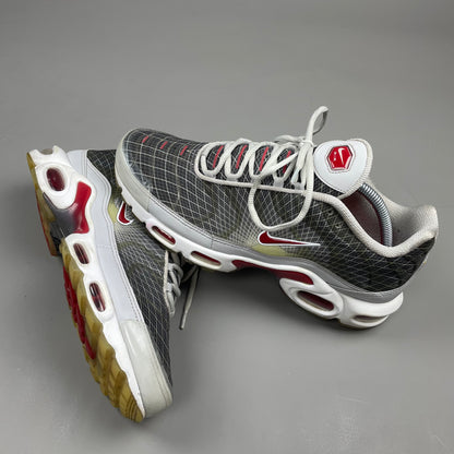 Nike Air Max Plus TN Wave Grid Grey