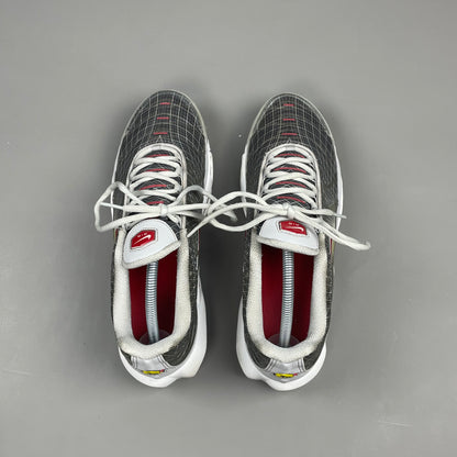 Nike Air Max Plus TN Wave Grid Grey
